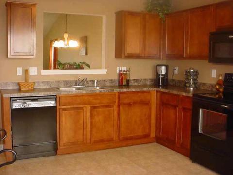 1594 Huntzinger Blvd, Pendleton, IN 46064 photo 2