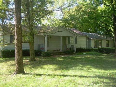 1675 110th St E, Indianapolis, IN 46280 photo 1