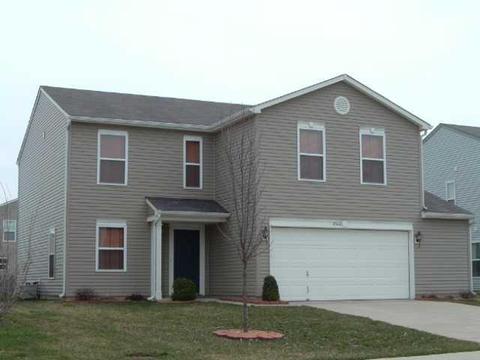 8366 S Shady Trail Dr, Pendleton, IN 46064 photo 1