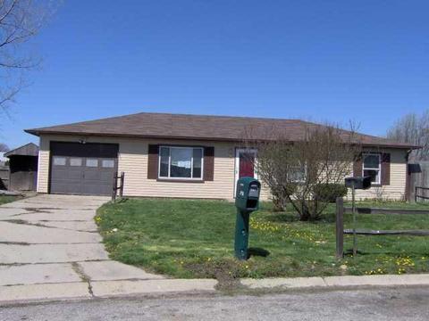 212 Schaefer Dr, Hope, IN 47246 photo 1