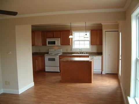 8229 S Firefly Dr, Pendleton, IN 46064 photo 2