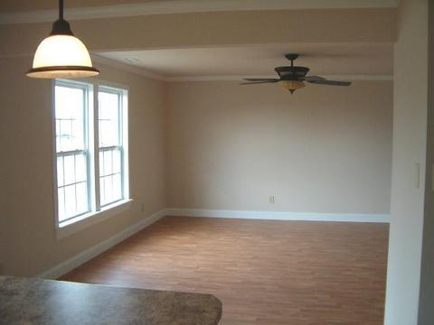 8229 S Firefly Dr, Pendleton, IN 46064 photo 4