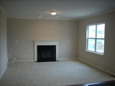 1613 Fair Weather Dr, Pendleton, IN 46064 photo 2