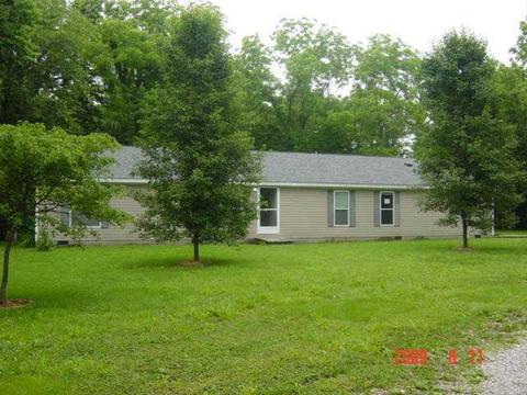 12105 N 25, Columbus, IN 47201 photo 1