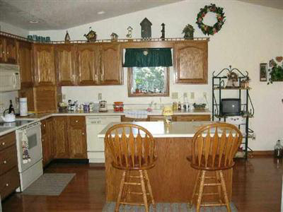 1266 Yoderstrasse, Berne, IN 46711 photo 2