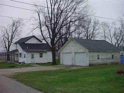 710 E Sixth St, Geneva, IN 46740 photo 2