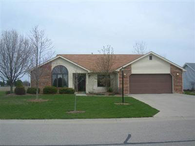 445 Westwind Ct, Berne, IN 46711 photo 1