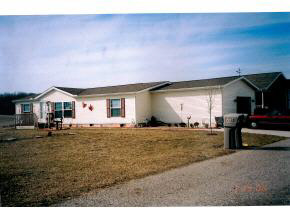 2739 Briarwood Ave, Plymouth, IN 46563 photo 2