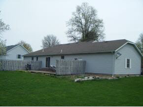 124 Pearson Pl, Plymouth, IN 46563 photo 2