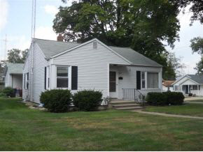 627 N Walnut St, Plymouth, IN 46563 photo 9