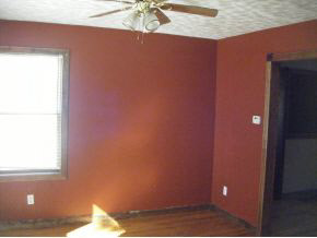 725 Thayer St, Plymouth, IN 46563 photo 7
