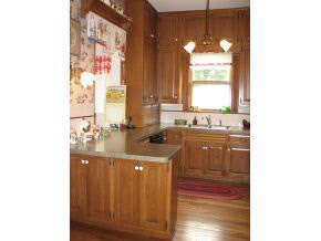 220 Webster Ave, Plymouth, IN 46563 photo 2