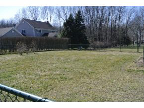 12585 Emerald Ct, Plymouth, IN 46563 photo 2