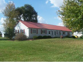 614 N Troutman St, Kewanna, IN 46939 photo 1