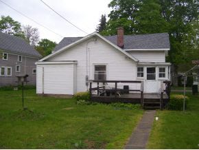 907 Pearl St, Plymouth, IN 46563 photo 3