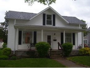907 Pearl St, Plymouth, IN 46563 photo 2