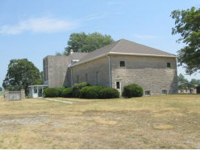5699 10th Rd, Bourbon, IN 46504 photo 2