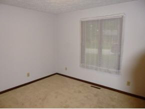 1819 Edgefield Ln, Mishawaka, IN 46544 photo 9