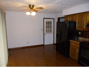 1819 Edgefield Ln, Mishawaka, IN 46544 photo 4