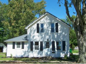 307 E Jefferson St, Bourbon, IN 46504 photo 1