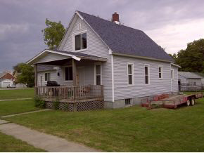 309 S Logan St, Kewanna, IN 46939 photo 2