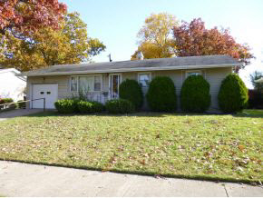 1010 Woodbine Way, South Bend, IN 46628 photo 1