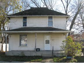 210 E Sherman St, Bremen, IN 46506 photo 1
