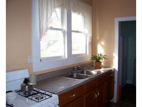 611 E Laporte St, Plymouth, IN 46563 photo 4