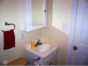 611 E Laporte St, Plymouth, IN 46563 photo 6