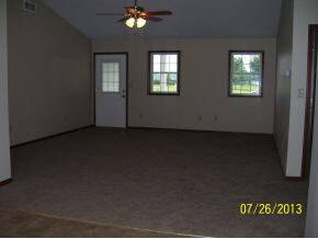 925 Ohio St, Plymouth, IN 46563 photo 4