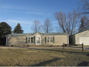 2035 S Sr 17, Kewanna, IN 46939 photo 1