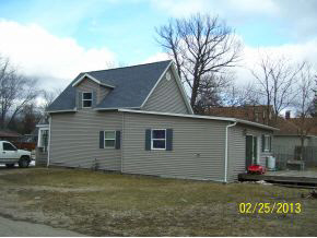 208 W Lake St, Knox, IN 46534 photo 2