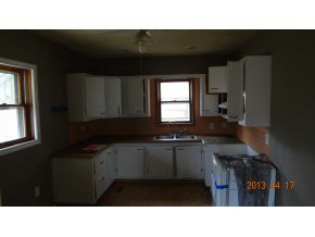 315 S Cherry St, Akron, IN 46910 photo 4