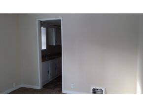 1011 N Walnut St, Plymouth, IN 46563 photo 2