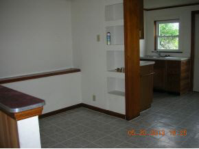 604 N Thayer St, Bourbon, IN 46504 photo 2