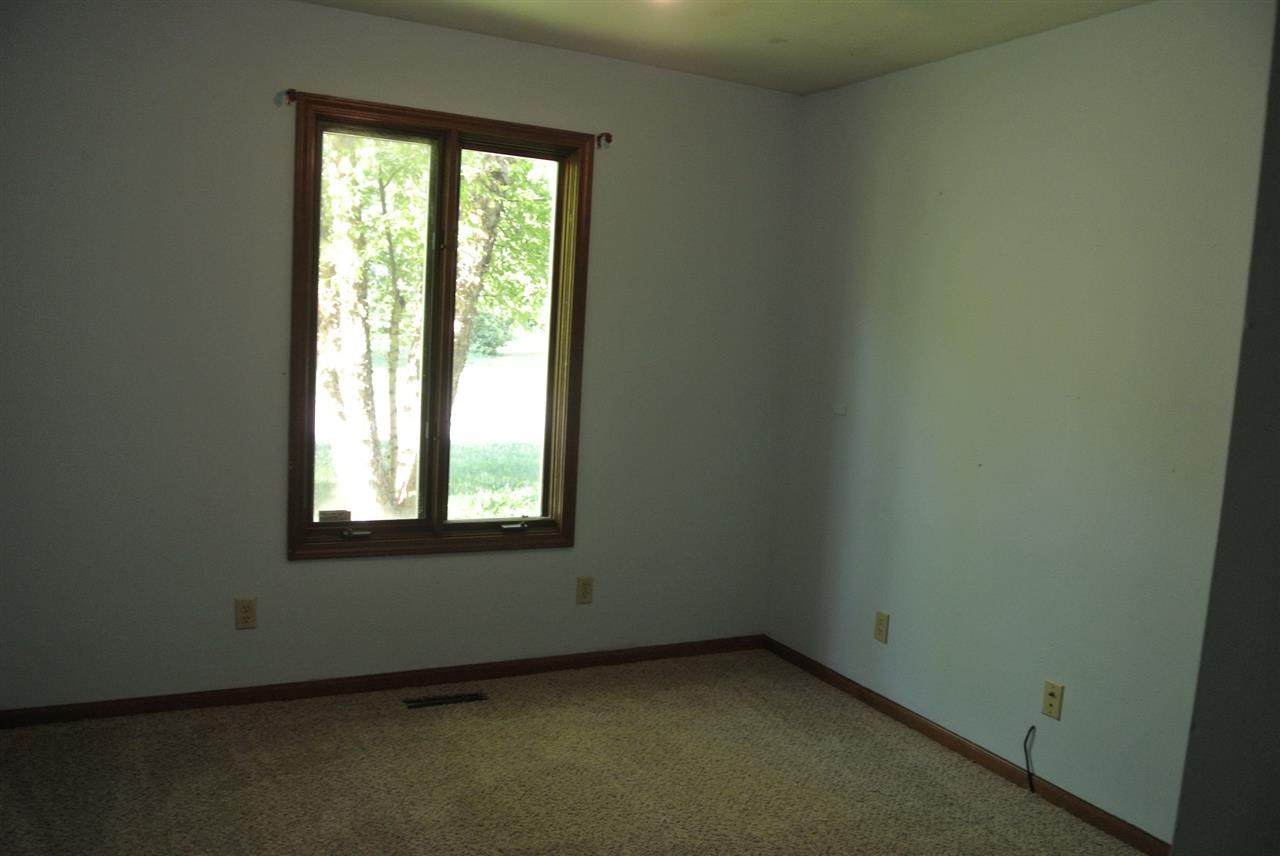 804 Maple Ave, Plymouth, IN 46563 photo 8