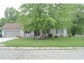 804 Maple Ave, Plymouth, IN 46563 photo 1