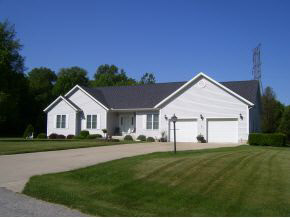 11175 Hunter Dr, Plymouth, IN 46563 photo 1
