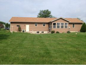 11276 Castle Dr, Plymouth, IN 46563 photo 2