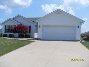404 Rose Ln, Bourbon, IN 46504 photo 1