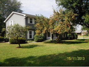 10055 Windsor Sq, Plymouth, IN 46563 photo 1