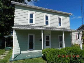 105 N Thompson St, Bourbon, IN 46504 photo 1