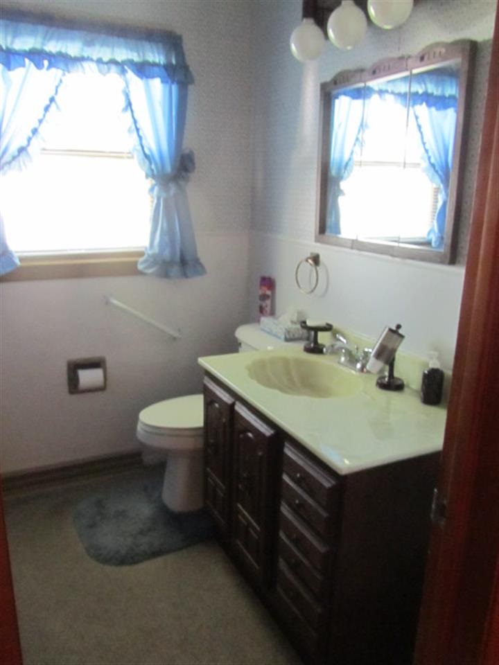 1220 Washington St, Rochester, IN 46975 photo 11