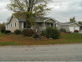 255 E Yellowstone Trl, Hamlet, IN 46532 photo 2