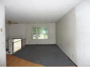 1104 E Washington St, Knox, IN 46534 photo 3