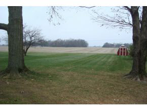 9077 Suter Rd, Plymouth, IN 46563 photo 3