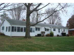 9077 Suter Rd, Plymouth, IN 46563 photo 2