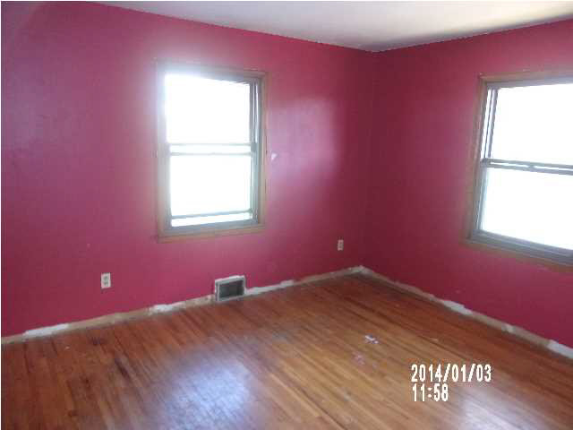 2904 W Delaware St, Evansville, IN 47720 photo 5