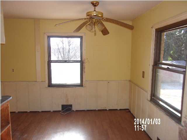 2904 W Delaware St, Evansville, IN 47720 photo 3