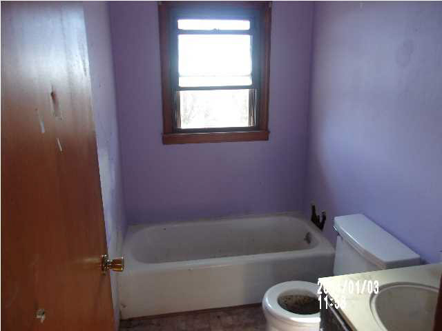 2904 W Delaware St, Evansville, IN 47720 photo 7